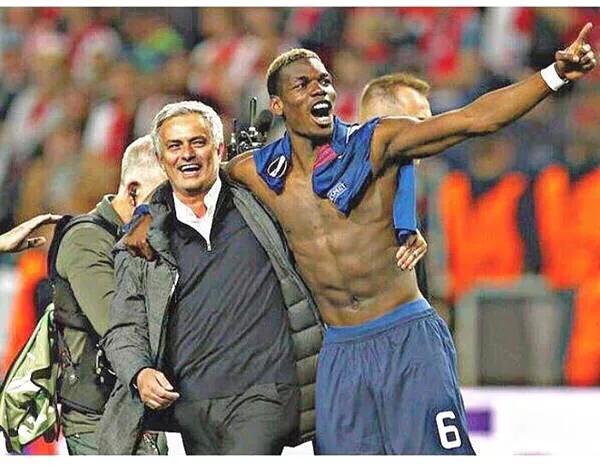 西甲半场：伦布雷拉斯闪击，亚马尔破门，巴萨2-1阿拉维斯（西甲半场战报：伦布雷拉斯闪电破门，亚马尔建功，巴萨暂2-1领先阿拉维斯）