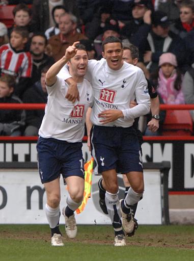 波多尔斯基：现在的拜仁踢得很有统治力；希望阿森纳英超夺冠（波多尔斯基：拜仁近期统治力十足；盼阿森纳问鼎英超）